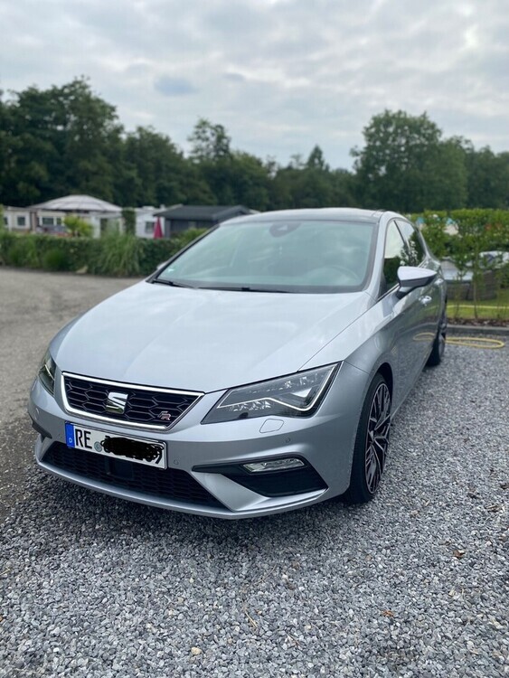 Seat Leon 63.700 km 21.000 € Dortmund 44135