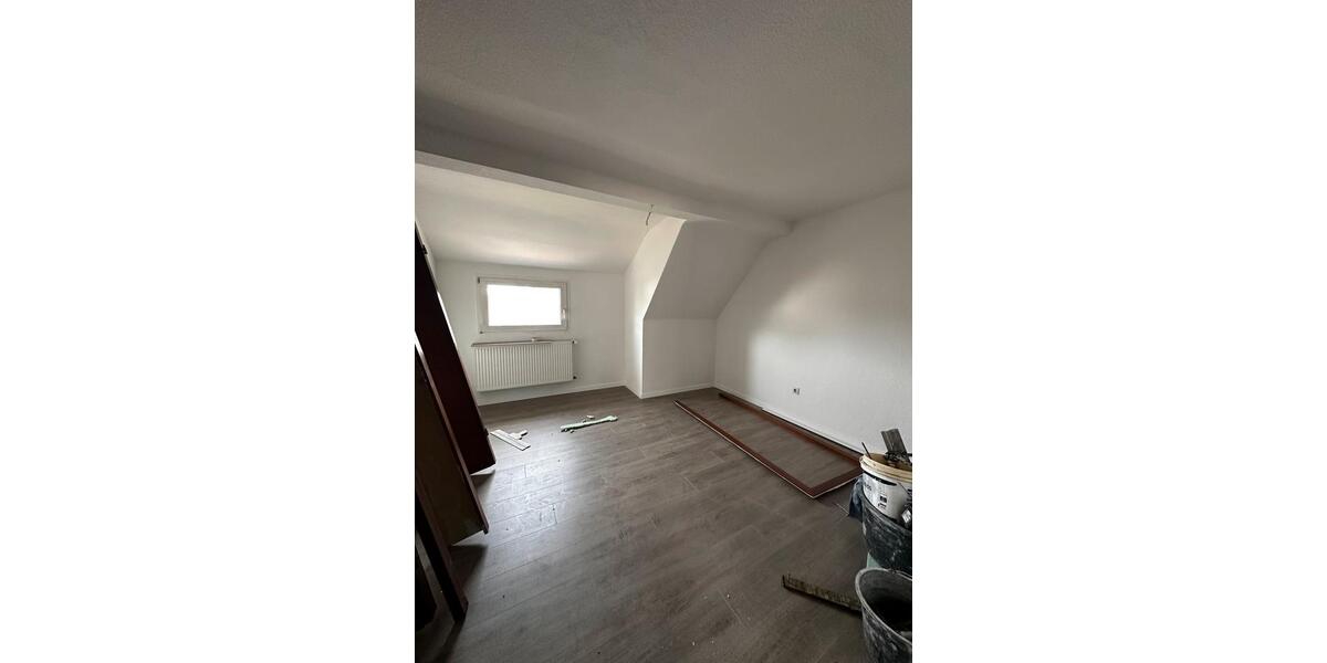 Dachgeschoßwohnung Gladbeck Brauck - 2.5 Zimmer, 50 m&sup2;, 450&euro; | Angebot:26385471