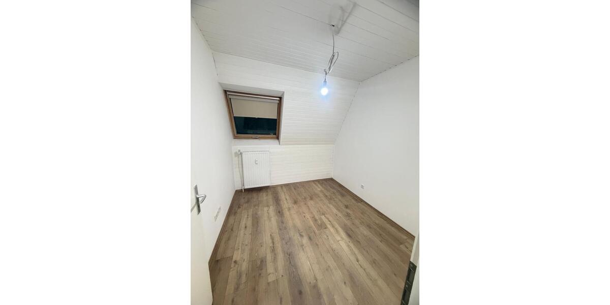 Etagenwohnung Oberhausen Alsfeld - 4 Zimmer, 85 m&sup2;, 1.300&euro; | Angebot:25433320
