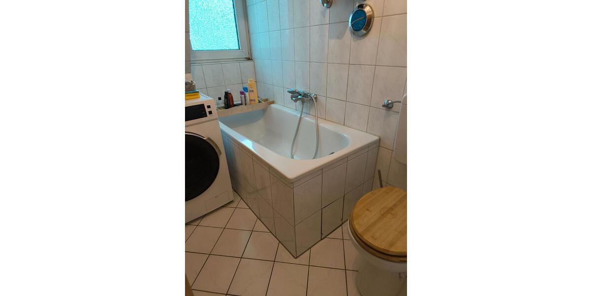 Dachgeschoßwohnung Gelsenkirchen Gelsenkirchen-Nord - 2.5 Zimmer, 50 m&sup2;, 289&euro; | Angebot:26516423