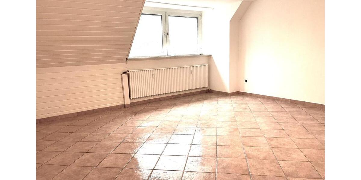 Dachgeschoßwohnung Essen Stadtbezirk III - 3 Zimmer, 72 m&sup2;, 799&euro; | Angebot:26374106