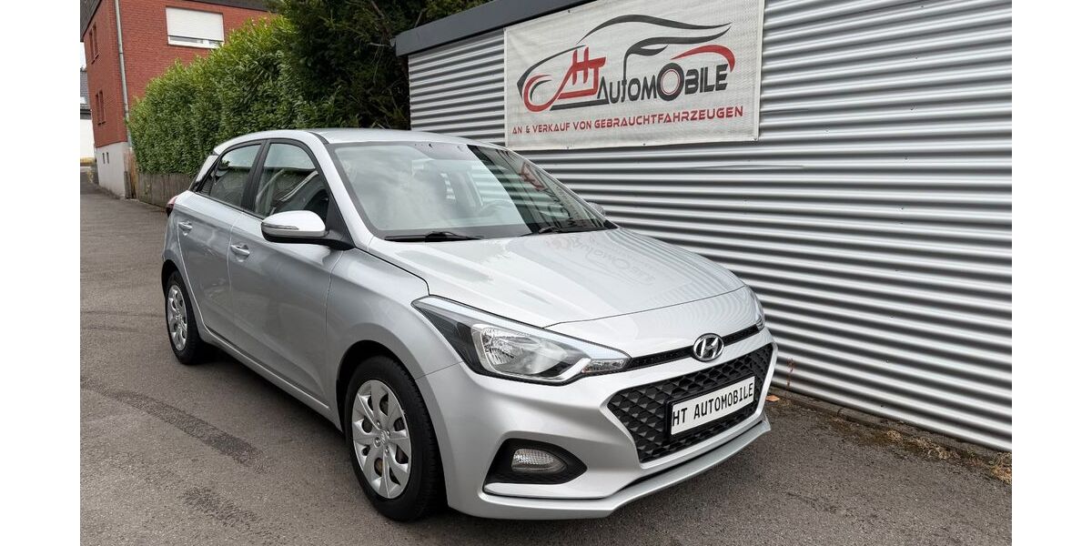 Hyundai i20 76.800 km 8.499 &euro; Marl 45770