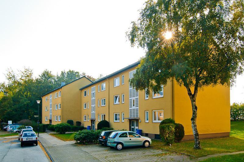 Komm nach Heiligenhaus: renovierte 2-Zi.-Whg. mit Duschbad und sonnigem Balkon in Nonnenbruch zimmer