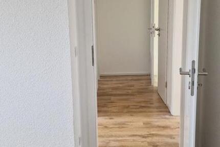 Helle 3-Zimmer-Dachgeschosswohnung in Wuppertal-Barmen 3 zimmer
