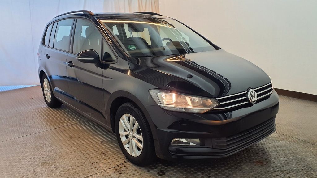 VW Touran 210.000 km 9.999 &euro; Bottrop 46236