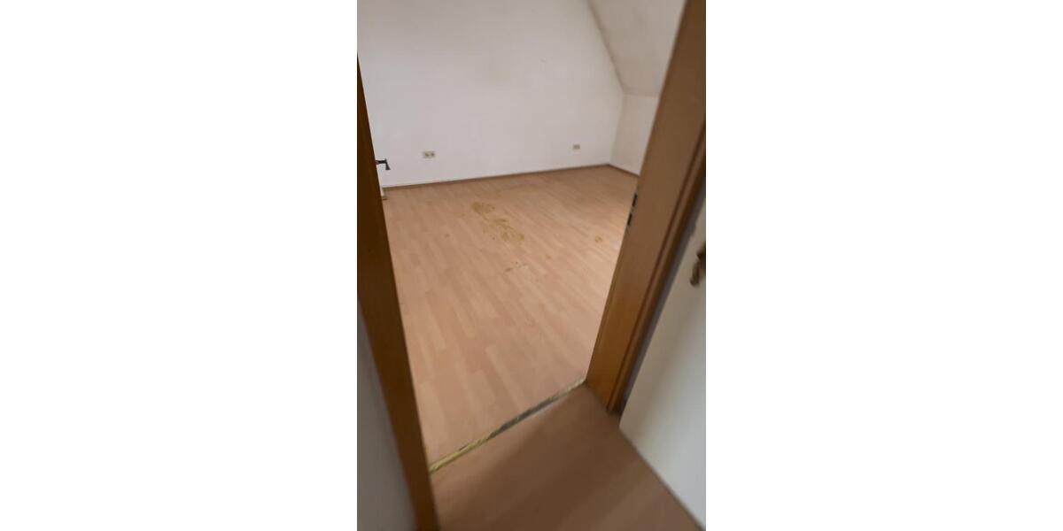 Dachgeschoßwohnung Oberhausen Biefang - 2 Zimmer, 40 m&sup2;, 350&euro; | Angebot:26326049