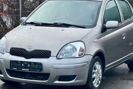 Toyota Yaris 202.121 km 2.999 &euro; Wuppertal 42389