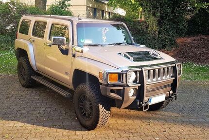 Hummer H3