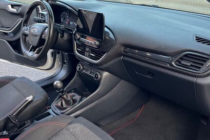 Ford Fiesta 95.000 km 11.890 &euro; Bottrop 46236