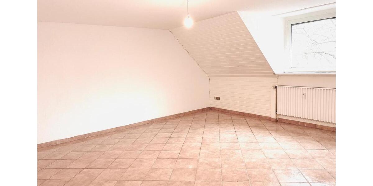 Dachgeschoßwohnung Essen Stadtbezirk III - 3 Zimmer, 72 m&sup2;, 799&euro; | Angebot:26374106