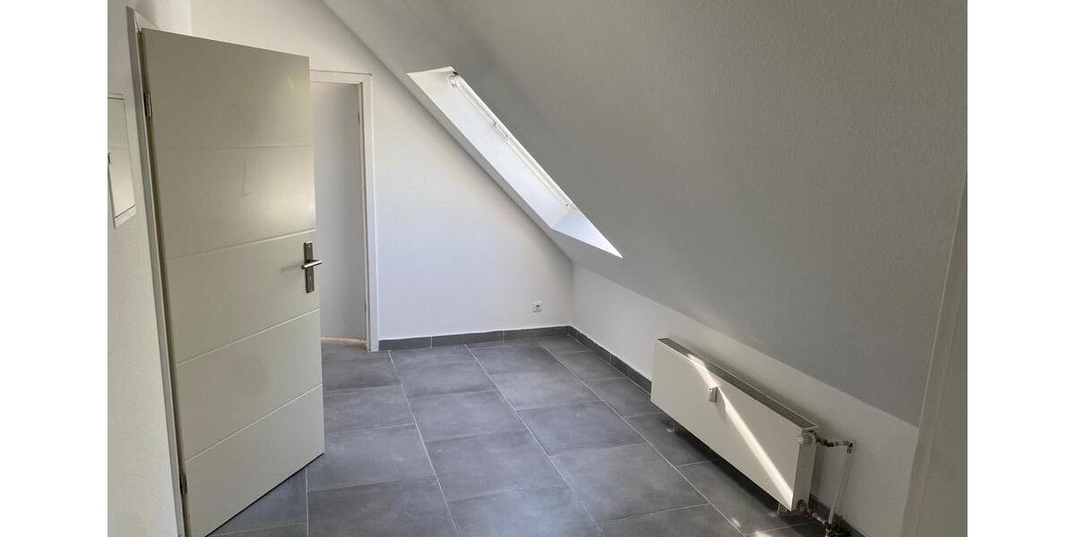 Dachgeschoßwohnung Dortmund Mengede - 3 Zimmer, 53 m&sup2;, 700&euro; | Angebot:26396483
