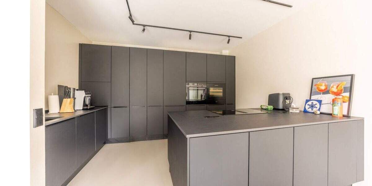 Souveränes Wohnen: Modernes Einfamilienhaus in einer der besten Lagen (Erbpacht) 5 zimmer