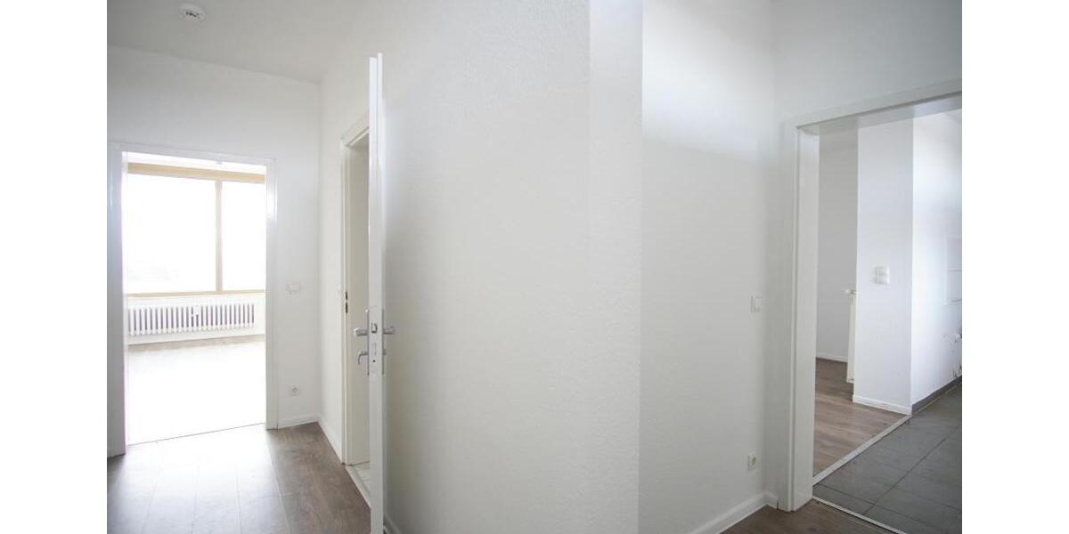 **Große Wohnküche für gesellige Mieter mit SONNENBALKON** 2 zimmer
