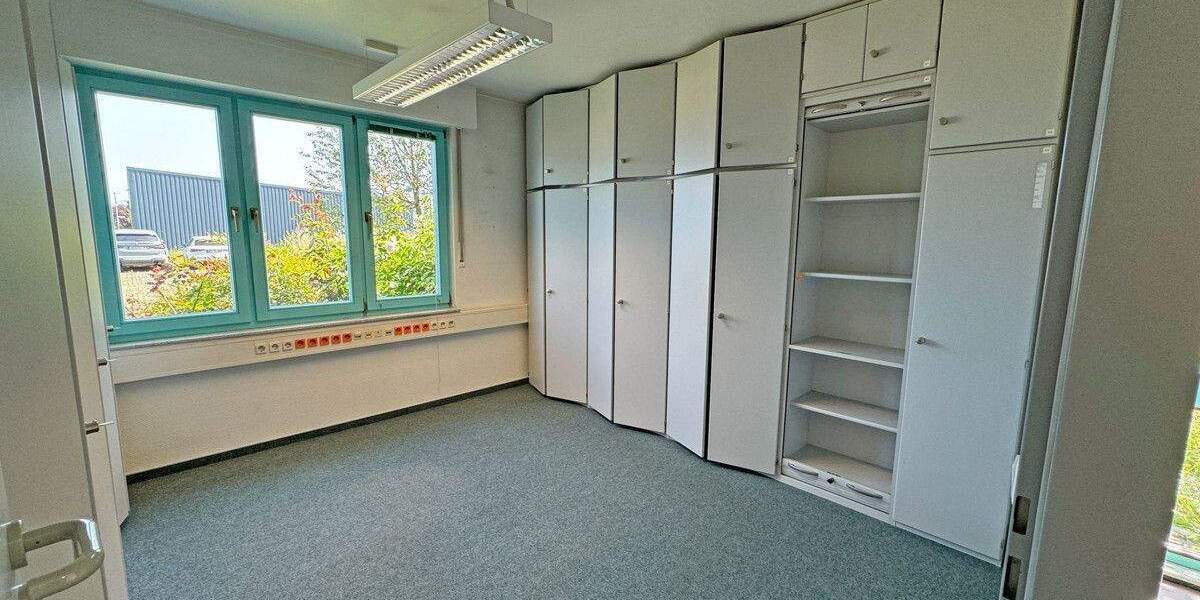 Gewerbeobjekt Voerde Holthausen - 7 Zimmer, 140 m&sup2;, 390.000&euro; | Angebot:25154929