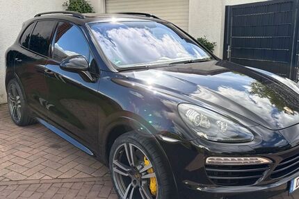 Porsche Cayenne 332.000 km 27.900 &euro; Duisburg 47269