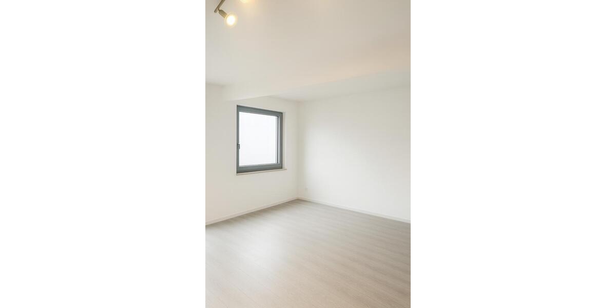 Haus 1-2 Fam. min Garage und Kaufgrund 4 zimmer