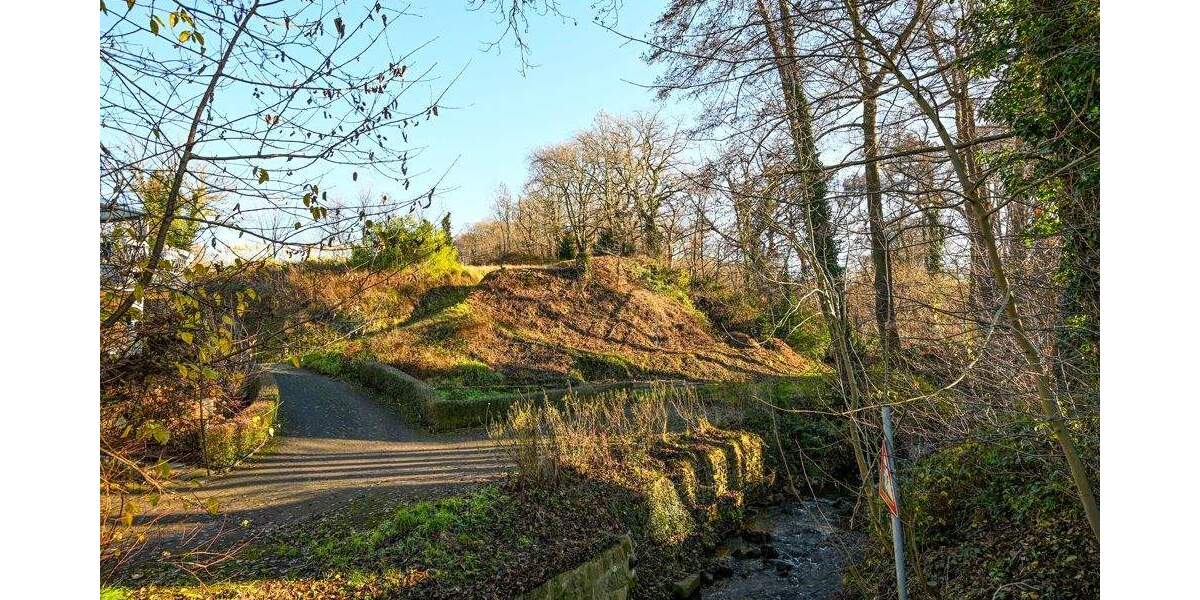 Baugrundstück mit positiver Bauvoranfrage für ein dreigeschossiges Einfamilienhaus in Bredenscheid zimmer