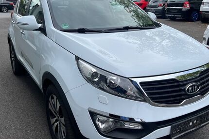 Kia Sportage 77.000 km 8.999 &euro; Recklinghausen 45663