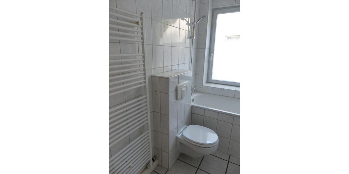 Dachgeschoßwohnung Gelsenkirchen Gelsenkirchen-Nord - 3.5 Zimmer, 68 m&sup2;, 575&euro; | Angebot:26396509