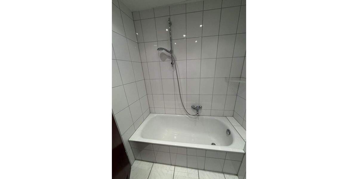 Etagenwohnung Bochum Gerthe - 3 Zimmer, 79 m&sup2;, 770&euro; | Angebot:25716385