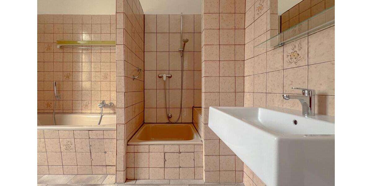 Erdgeschoßwohnung Wuppertal Sedansberg - 2.5 Zimmer, 72 m&sup2;, 510&euro; | Angebot:24600333