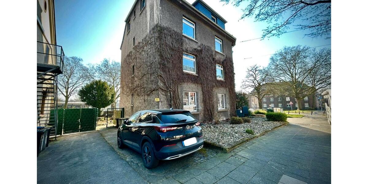 Eigentumswohnung EG Altbau 4,5 Zi. Garten Stadtnah 4.5 zimmer