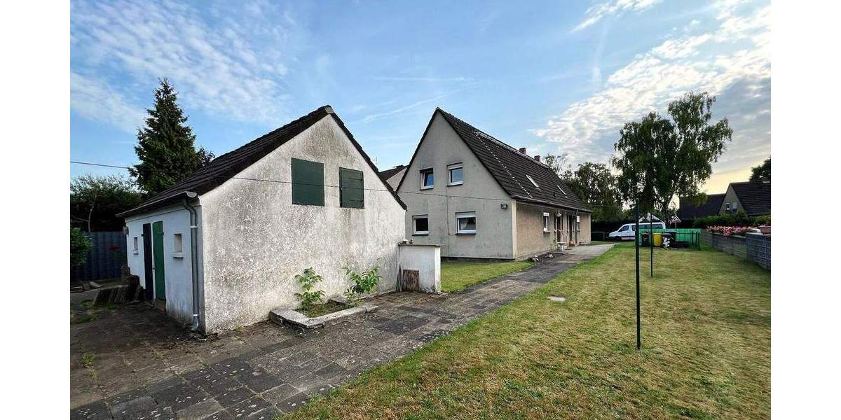 Mehrfamilienhaus, Wohnhaus Bottrop Eigen - 7 Zimmer, 94 m&sup2;, 195.000&euro; | Angebot:24834614