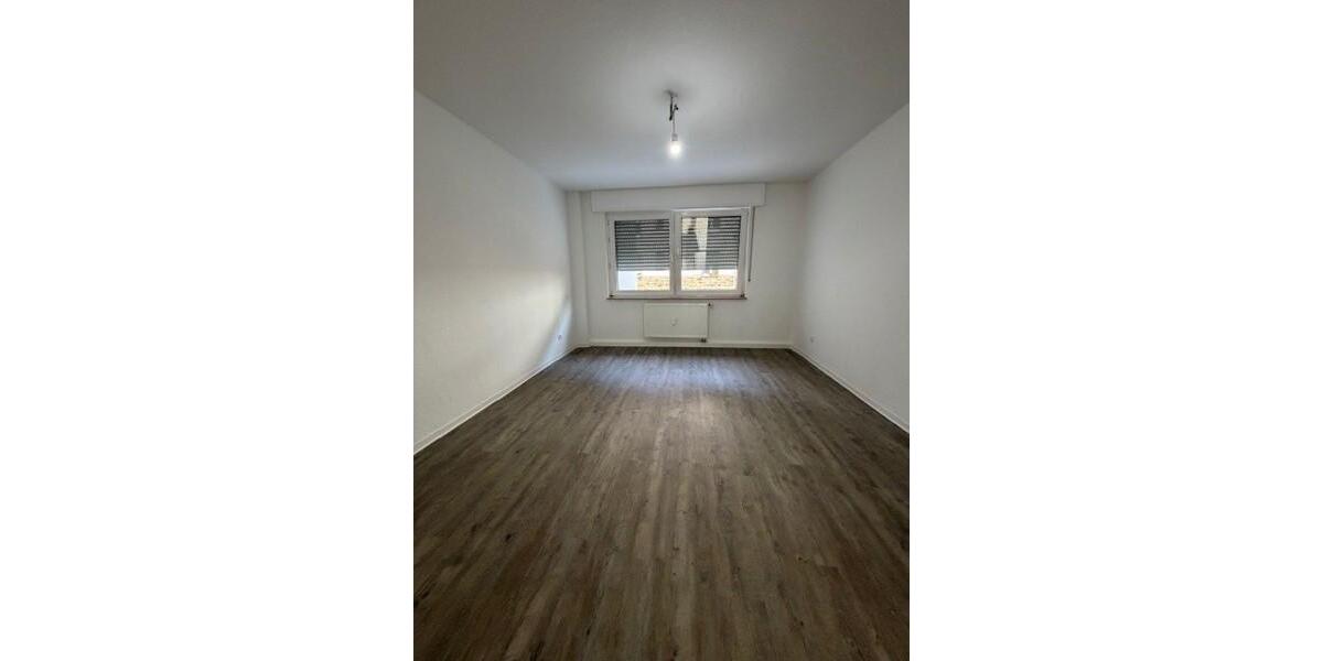 Erdgeschoßwohnung Essen Stadtbezirk VI - 2 Zimmer, 60 m&sup2;, 582&euro; | Angebot:25525705