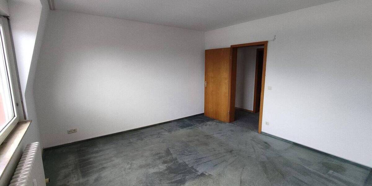 Terrassenwohnung Dinslaken Innenstadt - 4 Zimmer, 147 m&sup2;, 249.000&euro; | Angebot:26418076