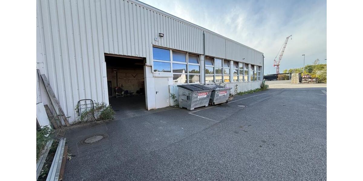 5000 m² Freifläche + 340 m² Halle Büro Lager Gewerbefläche zimmer