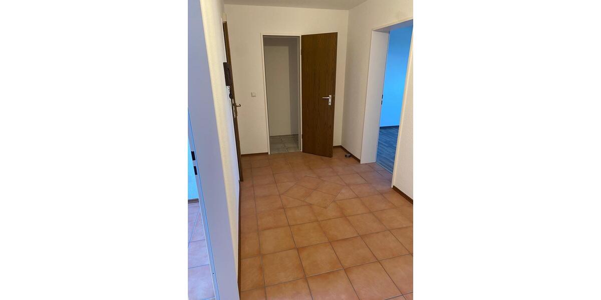 Etagenwohnung Duisburg Mittelmeiderich - 1 Zimmer, 75 m&sup2;, 488&euro; | Angebot:26382966