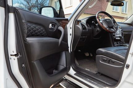 INFINITI QX80 59.000 km 39.000 &euro; Gelsenkirchen 45891