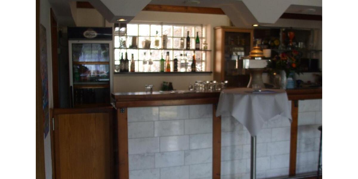 Schankwirtschaft mit Biergarten auf einem Campingplatz zu vermiet zimmer