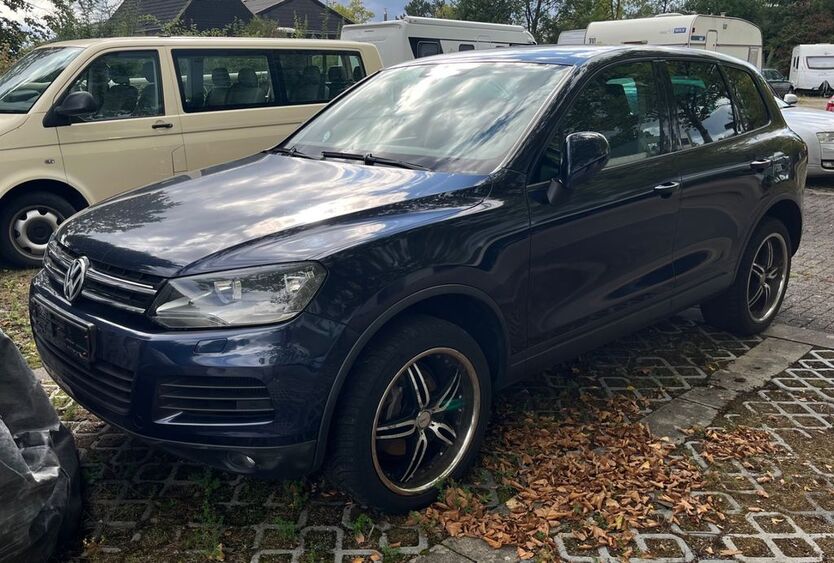 VW Touareg 220.128 km 11.300 € Dortmund 44329
