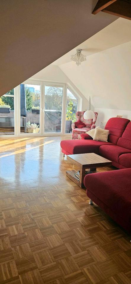 Große und helle Penthouse Wohnung zu verkaufen modernisiert zimmer