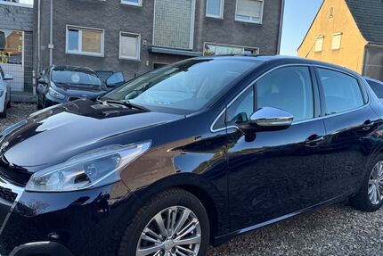 Peugeot 208 103.000 km 9.990 &euro; Datteln 45711