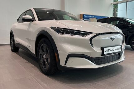 Ford Mustang Mach-E 25.900 km 32.890 &euro; Oberhausen (am CentrO) 46047
