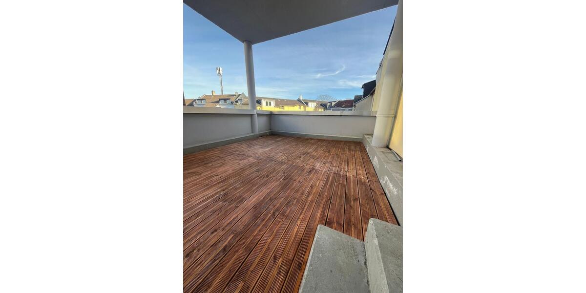 Sanierte 3,5-Zi.-Wohnung mit XXL-Terrasse in GE-Rotthausen zu vermieten! 3 zimmer