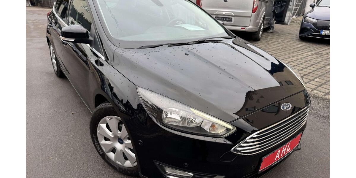 Ford Focus 88.000 km 8.499 &euro; Dortmund 44388