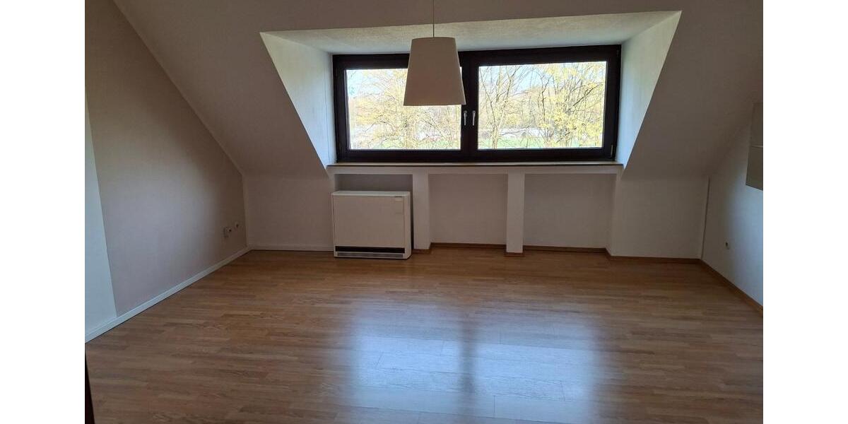 Dachgeschoßwohnung Herne Wanne-Bickern - 3.5 Zimmer, 61 m&sup2;, 445&euro; | Angebot:25613626