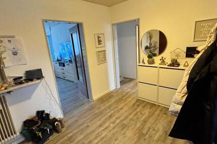 Wunderschöne DG-Wohnung mit Balkon auf Hochstr in Recklinghausen 3.5 zimmer