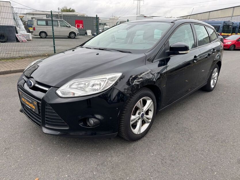 Ford Focus 77.000 km 3.950 € Essen 45356
