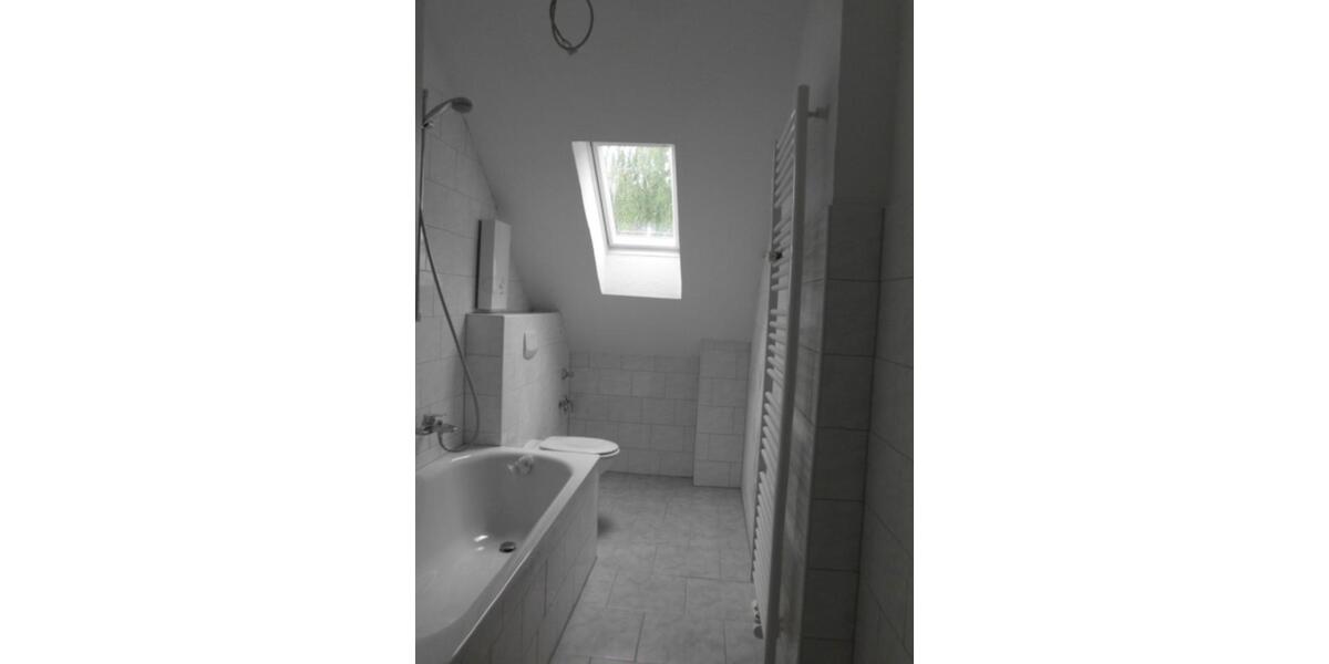 Dachgeschoßwohnung Wuppertal Brill - 4 Zimmer, 125 m&sup2;, 875&euro; | Angebot:25126965