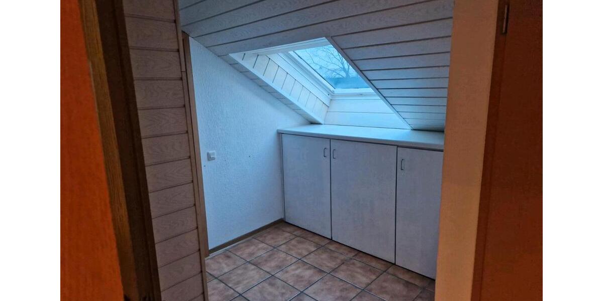 Dachgeschoßwohnung Dorsten Alt-Wulfen - 3 Zimmer, 100 m&sup2;, 950&euro; | Angebot:25600757