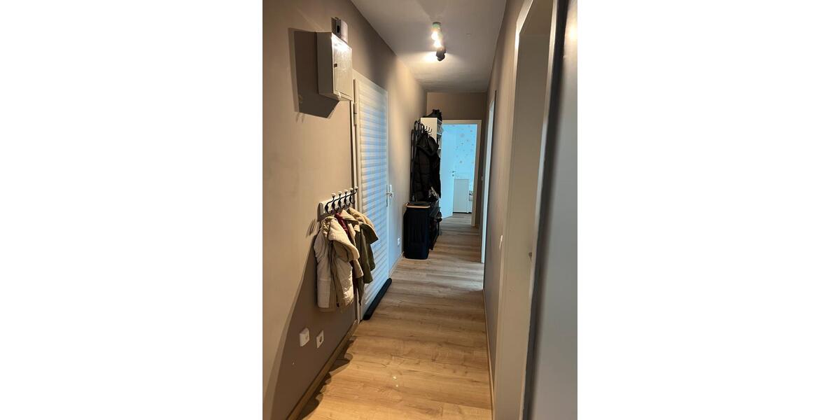 Wohnung zu vermieten, zwei Zimmer 55 m² Kü+Whz+Schlz+Bad 2 zimmer