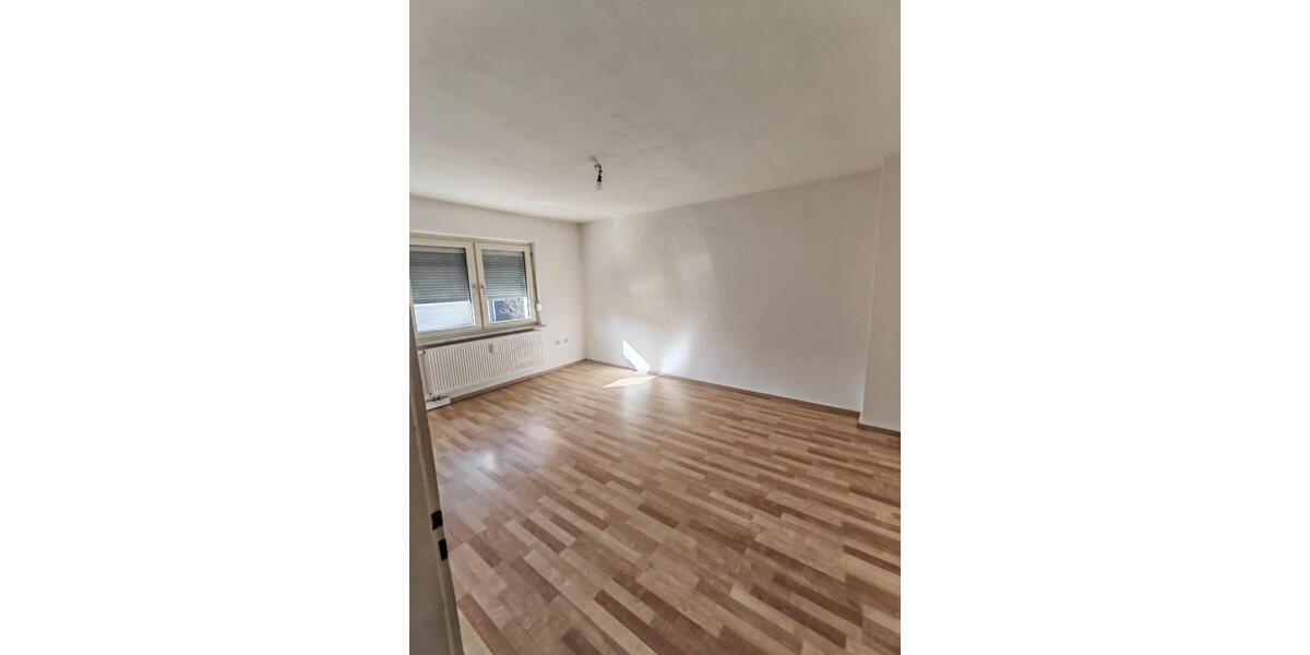 Etagenwohnung Essen Stadtbezirk III - 3 Zimmer, 64 m&sup2;, 575&euro; | Angebot:25375371