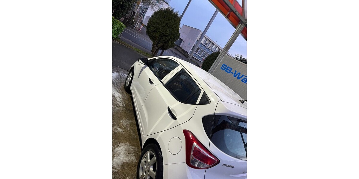 Hyundai i10 65.000 km 4.500 € Essen 45121