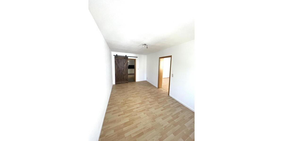 Etagenwohnung Schwelm - 4 Zimmer, 90 m&sup2;, 900&euro; | Angebot:26368658