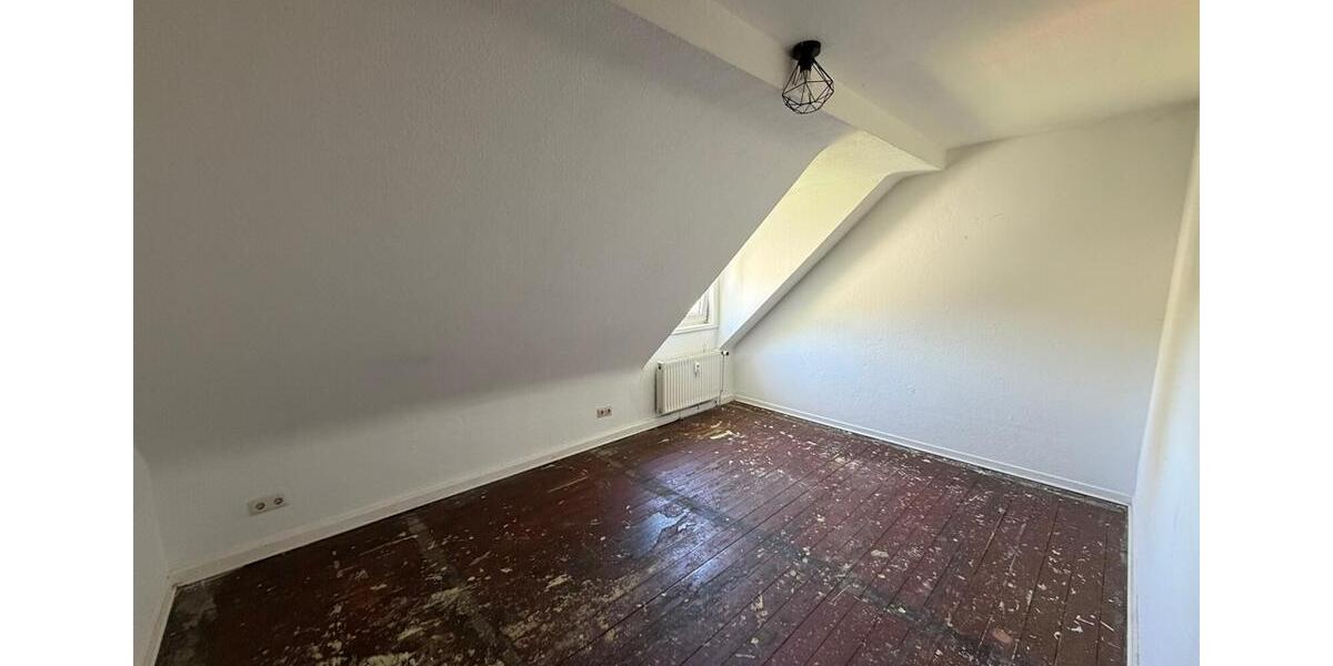 Dachgeschoßwohnung Duisburg Hochheide - 2.5 Zimmer, 40 m&sup2;, 170&euro; | Angebot:26389111