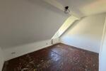 Dachgeschoßwohnung Duisburg Hochheide - 2.5 Zimmer, 40 m&sup2;, 170&euro; | Angebot:26389111